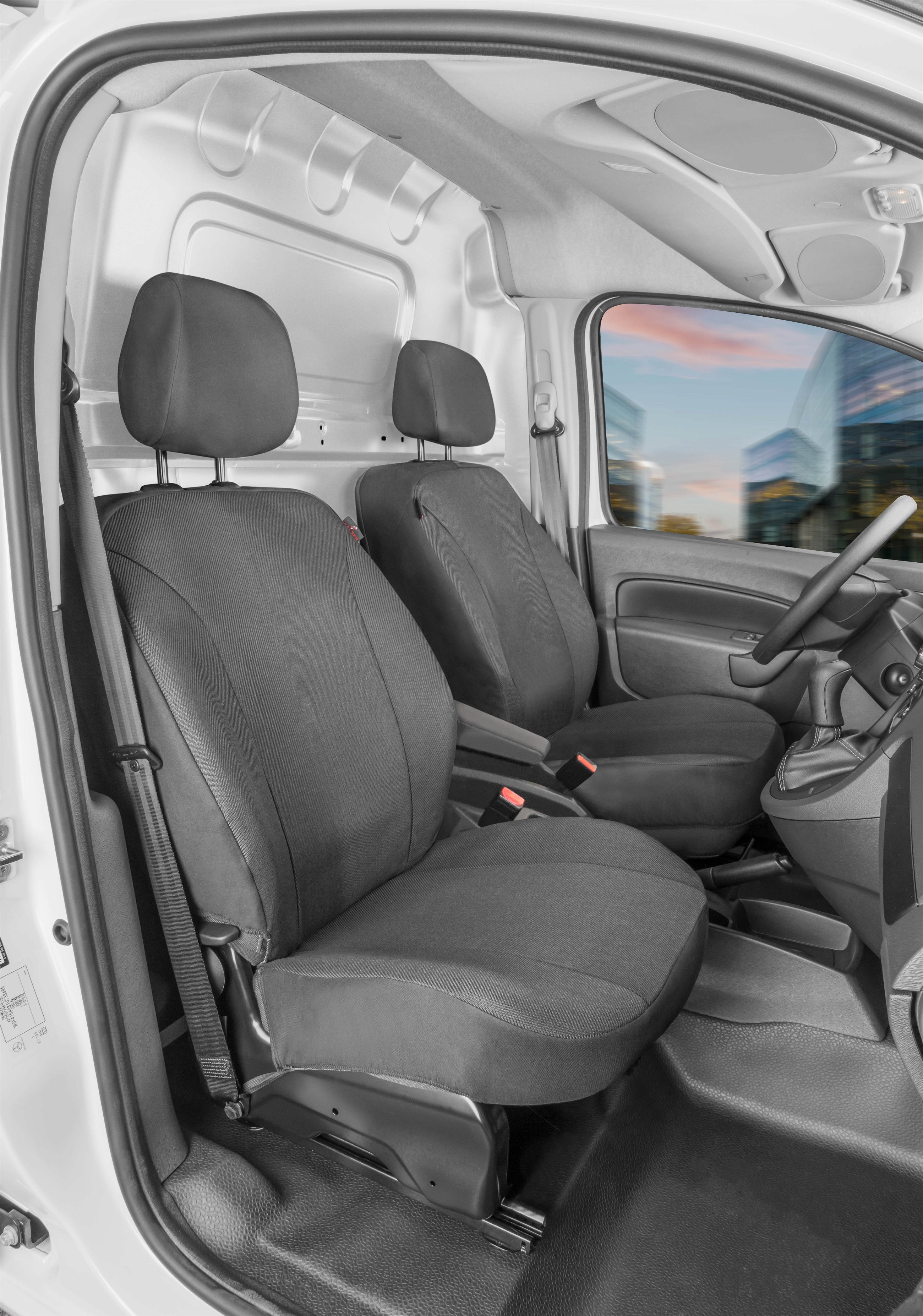 img_prd_10543_ford_transit_courier_2ezs__sall__aec__v1 Passform Sitzbezug aus Stoff kompatibel mit Ford Transit Courier 2, 1 Einzelsitz Fahrer (Aussparung Armlehne rechts) & Einzelsitz Beifahrer