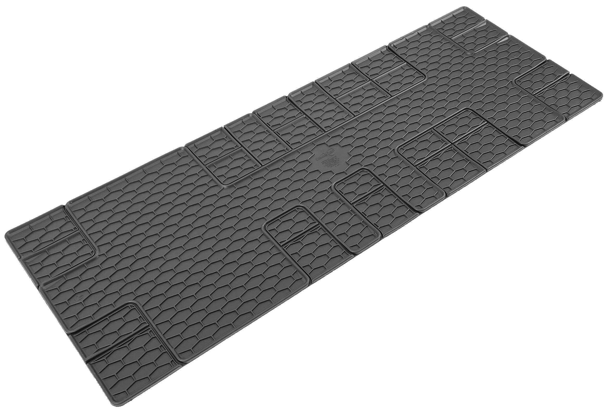 Rubber mats DirtGuard for Fiat Ulysse 1994-2002, Citroen Spacetourer/Peugeot Traveller/Toyota Proace 2016-Today, Opel Zafira Life 2019-Today, Fiat Ulysse Bus 2022-Today