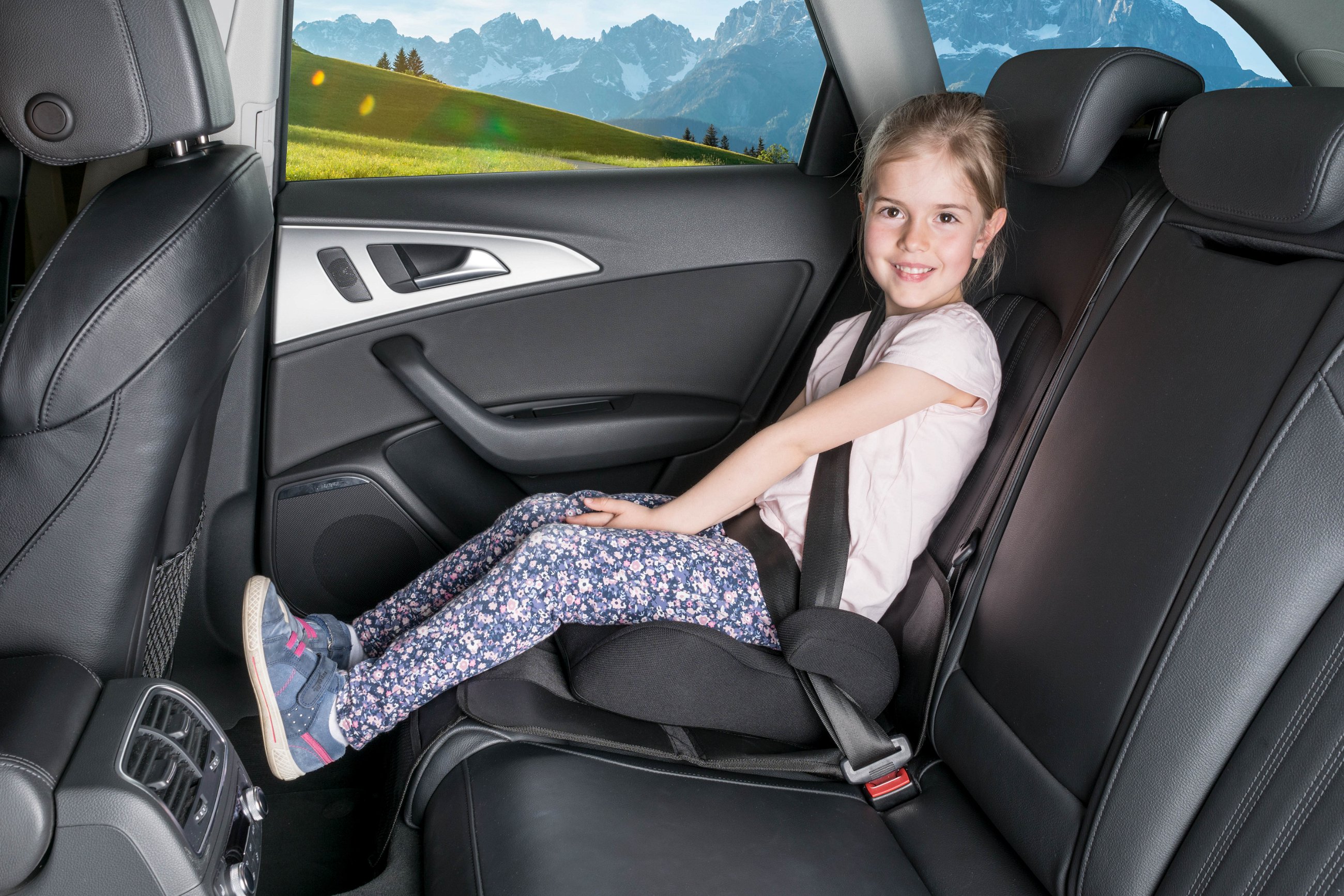 Kindersitzunterlage George Premium, Auto-Schutzunterlage, Sitzschoner Kindersitz schwarz
