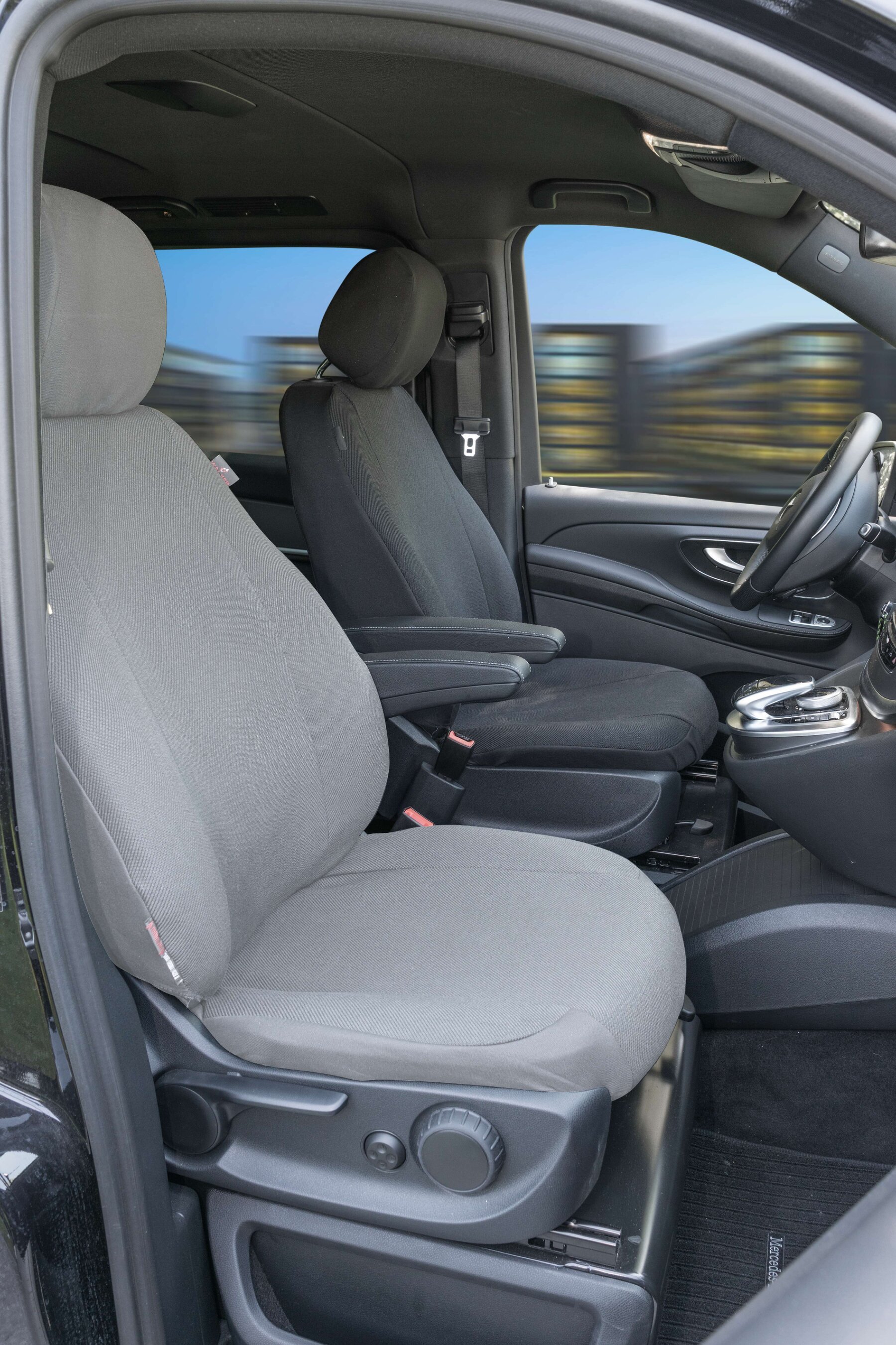 Passform Sitzbezug aus Stoff kompatibel mit Mercedes-Benz V-Klasse 447, Einzelsitz Fahrer Armlehne innen