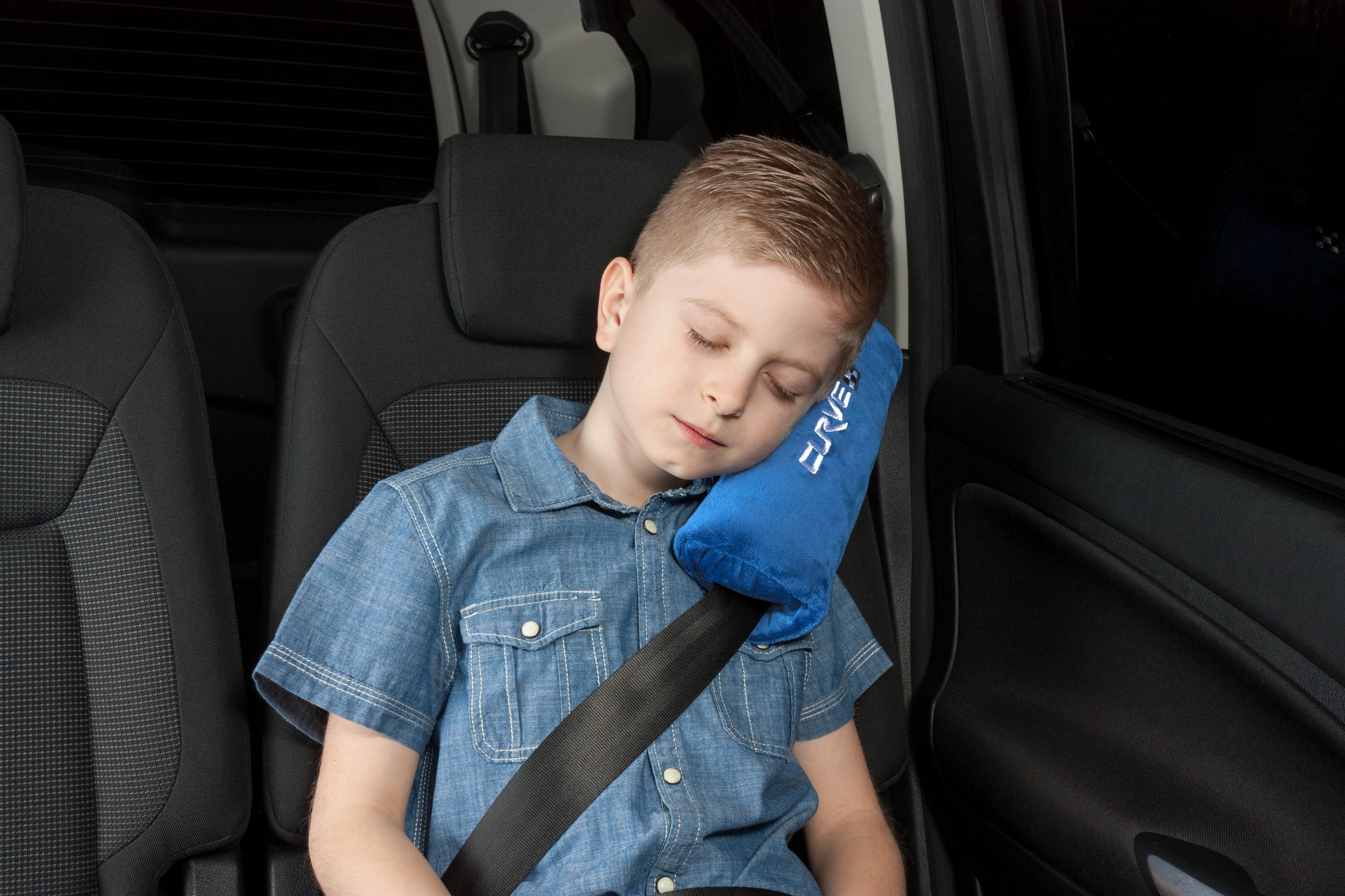 Coussin de sommeil Curve noir / bleu à partir de 5 ans