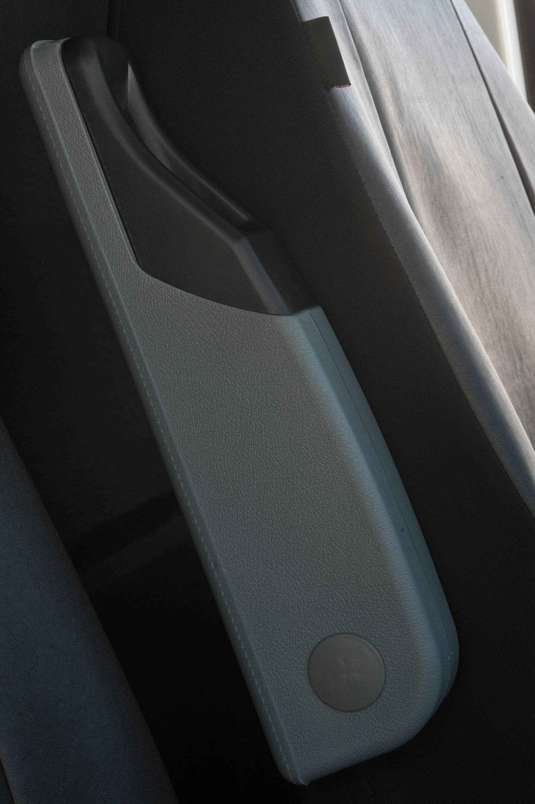 Passform Sitzbezug aus Kunstleder für Ford Transit, Einzelsitzbezug vorne und Doppelbankbezug