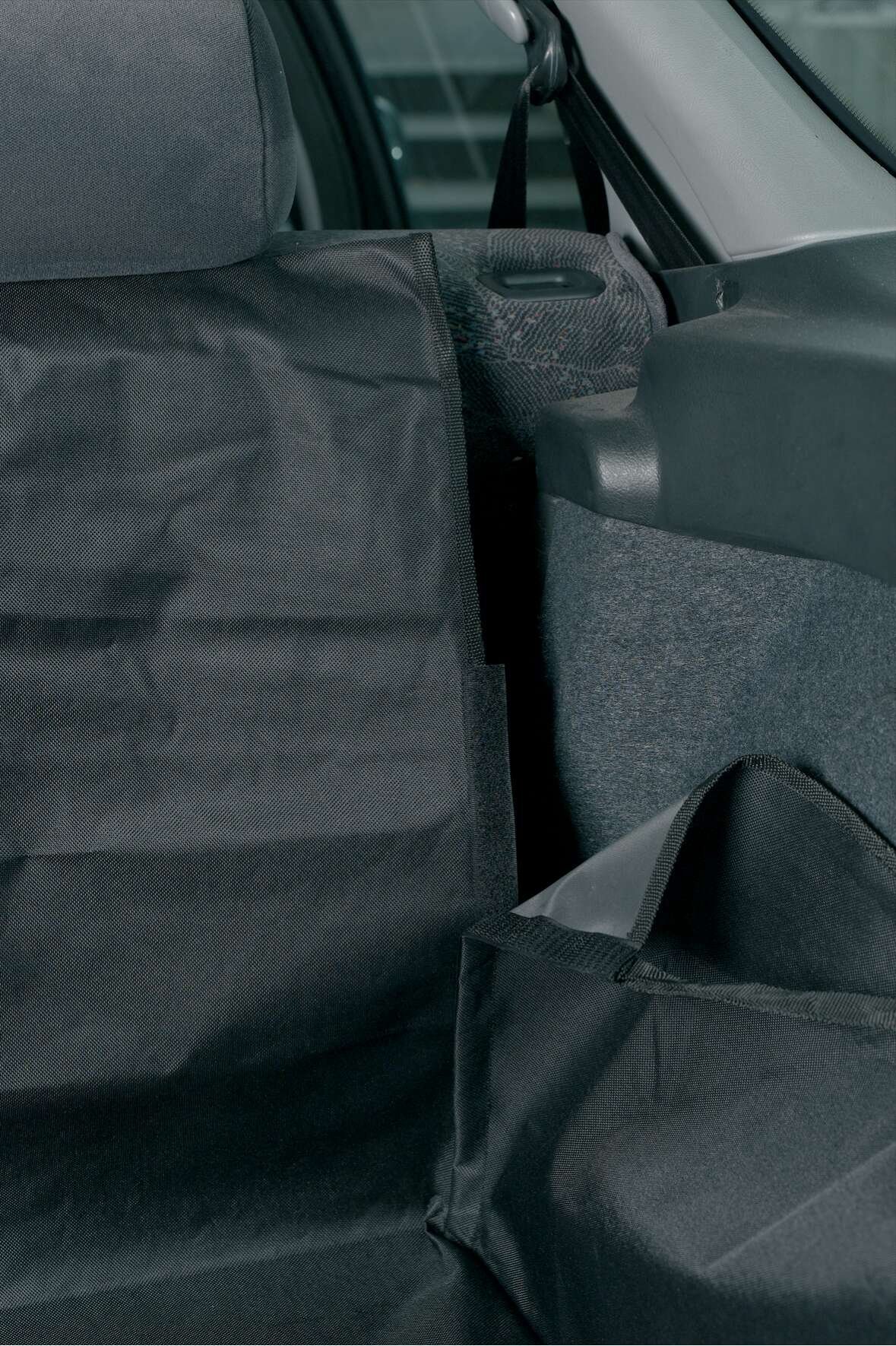 Kofferbakbekleding Caesar, kofferbakmat met zijbescherming, universele kofferbakbescherming, hondenbescherming voor de auto, waterafstotende kofferbakmat